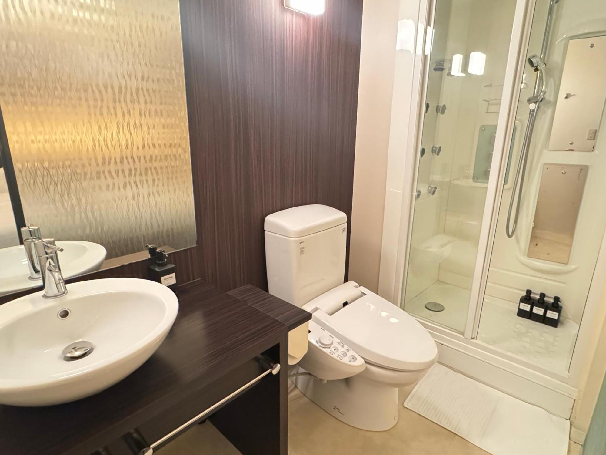 Wonz Hotel Self-Check-In 大阪 外观 照片